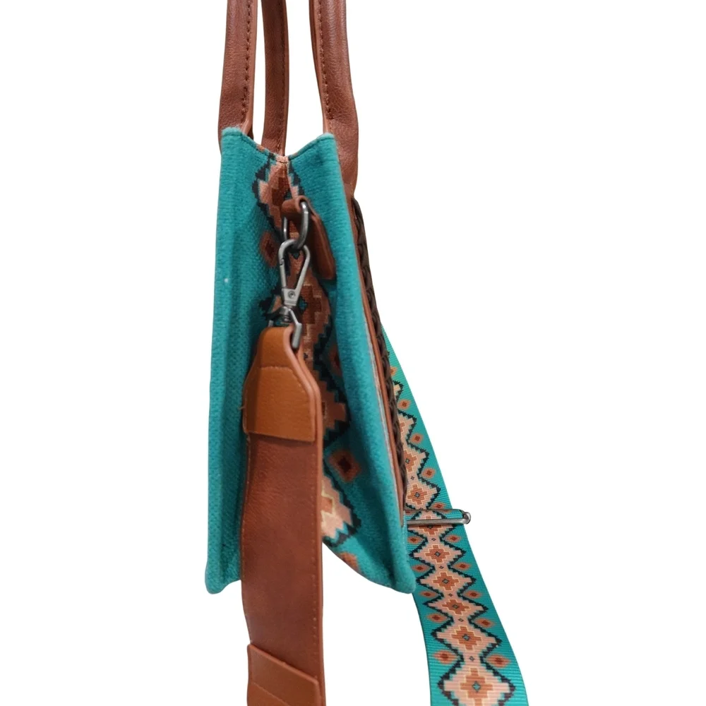 WRANGLER SOUTHWESTERN CANVAS TOTE/SACHEL BAG